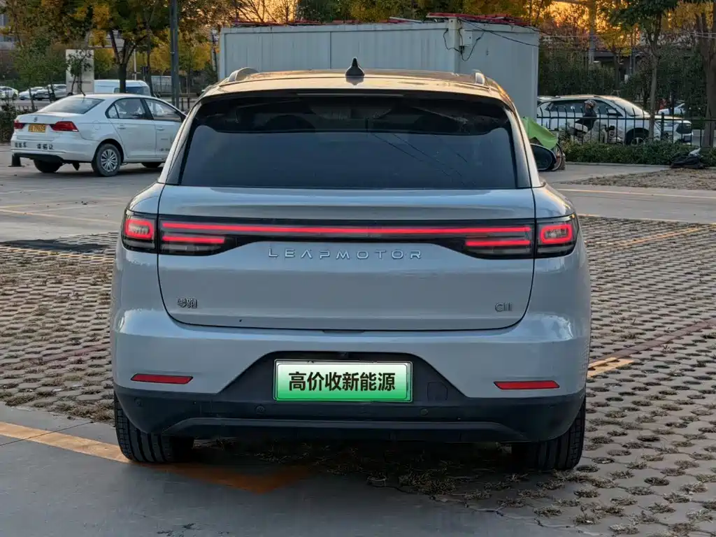 Leapmotor Leapmotor C11 — миниатюра 8