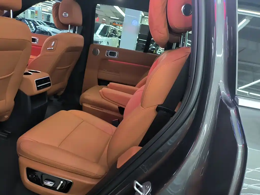 Li Auto Li L8 — миниатюра 17