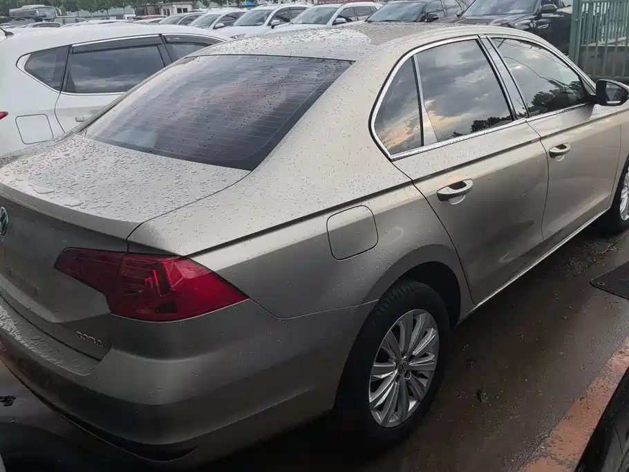 Volkswagen Bora 2019 1.5L MT Fashion V