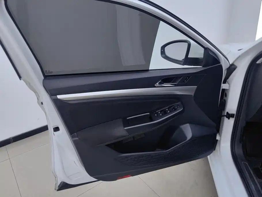 Volkswagen Bora — миниатюра 7
