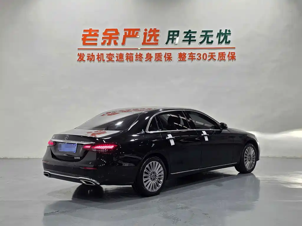 Mercedes-Benz E-Class — миниатюра 7