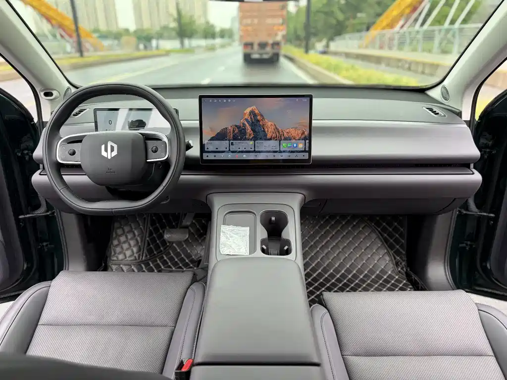 Leapmotor Leapmotor C16 — миниатюра 4