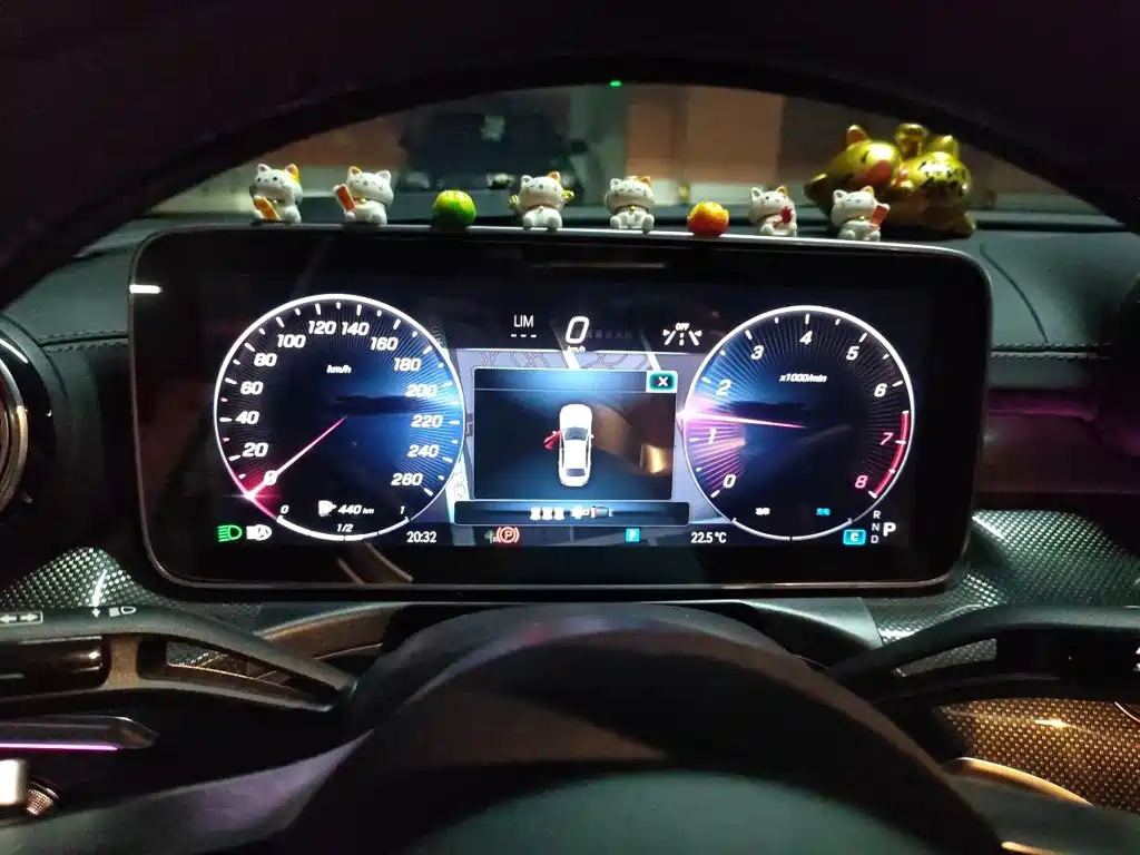 Mercedes-Benz C-Class — миниатюра 7