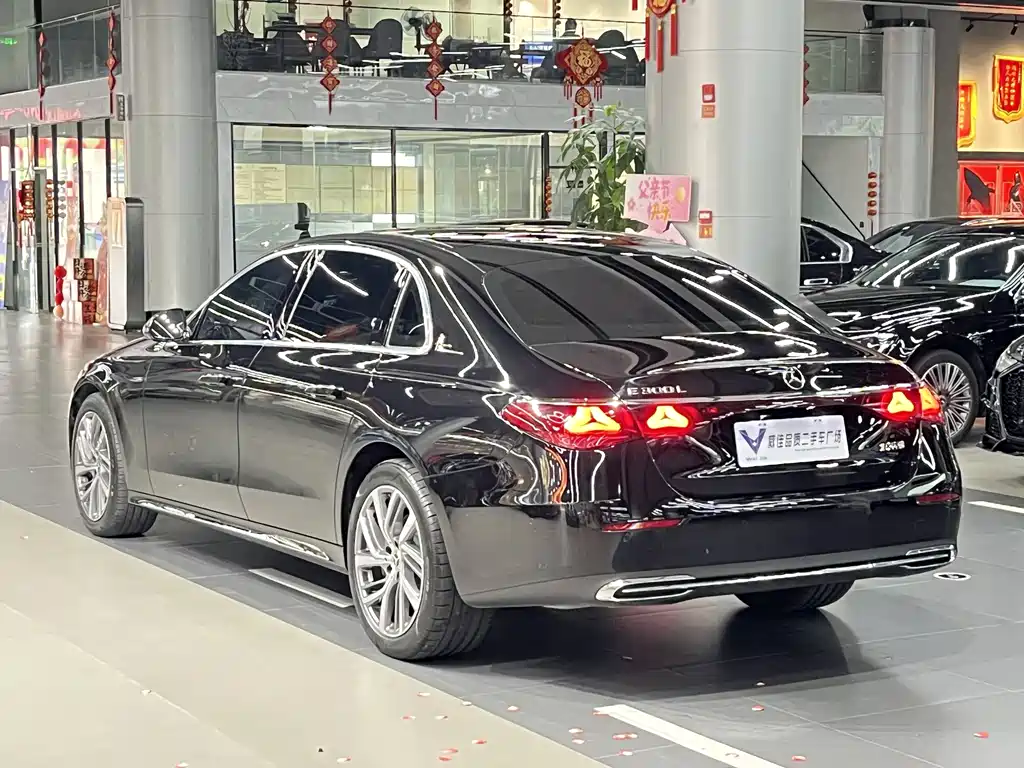 Mercedes-Benz E-Class E 2024 E 300 L Fashion