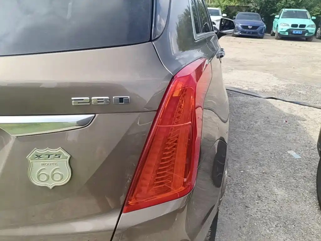 Cadillac XT5 — миниатюра 8