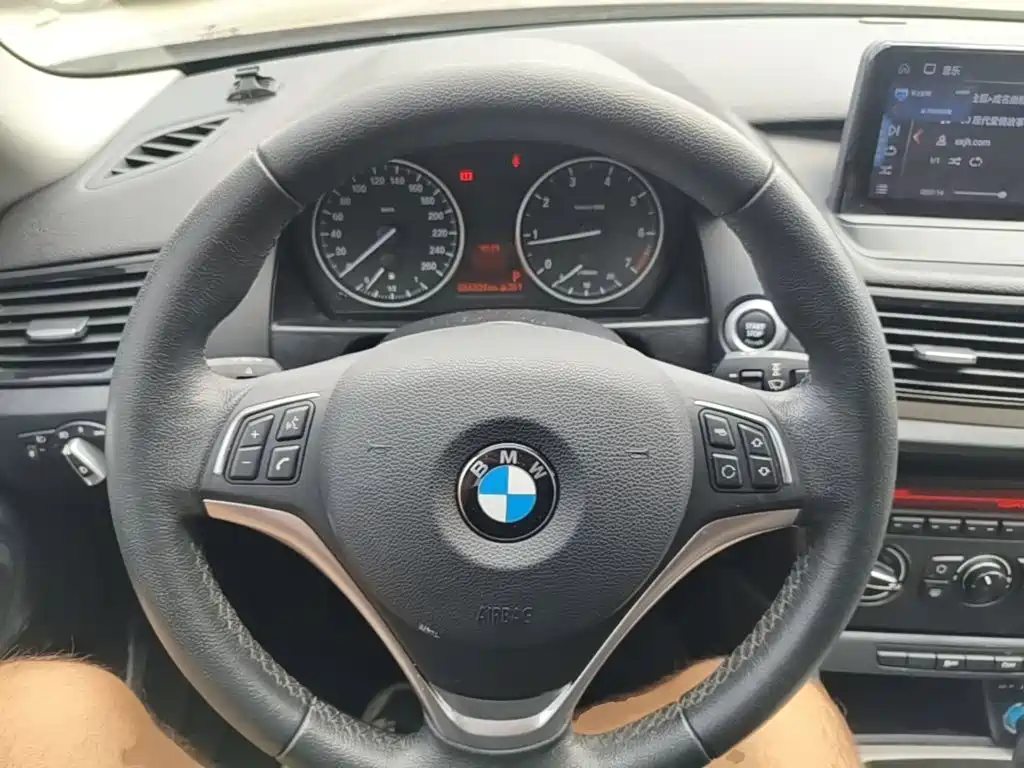 BMW X1 — миниатюра 11