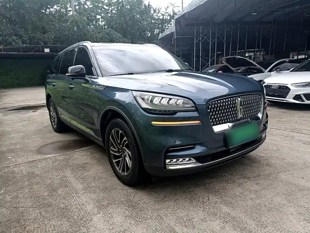Lincoln Aviator (Import) — миниатюра 4