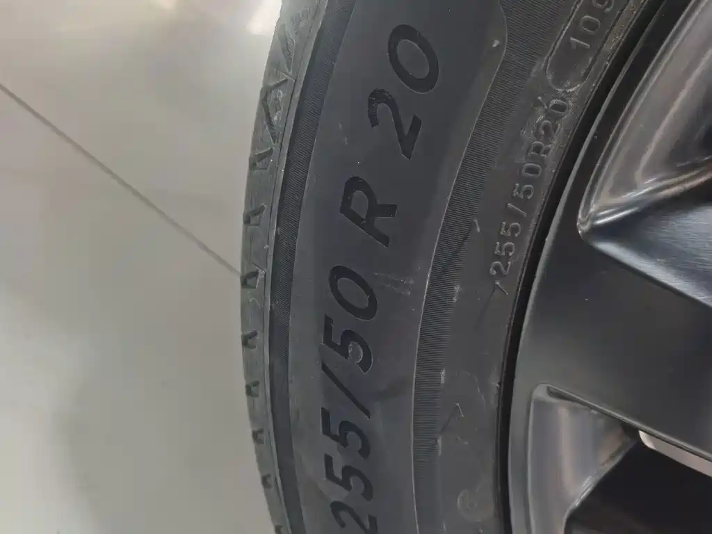Li Auto Li L8 — миниатюра 18