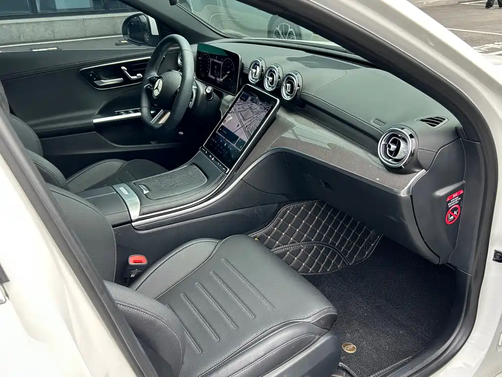 Mercedes-Benz C-Class — миниатюра 14
