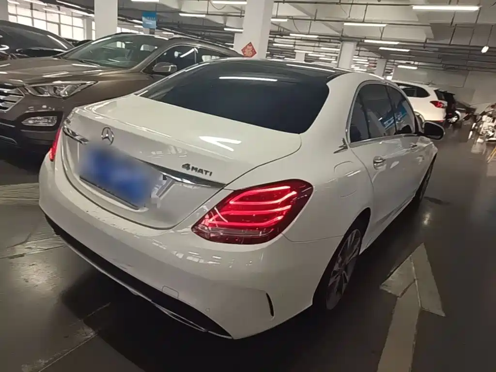 Mercedes-Benz C-Class — миниатюра 7