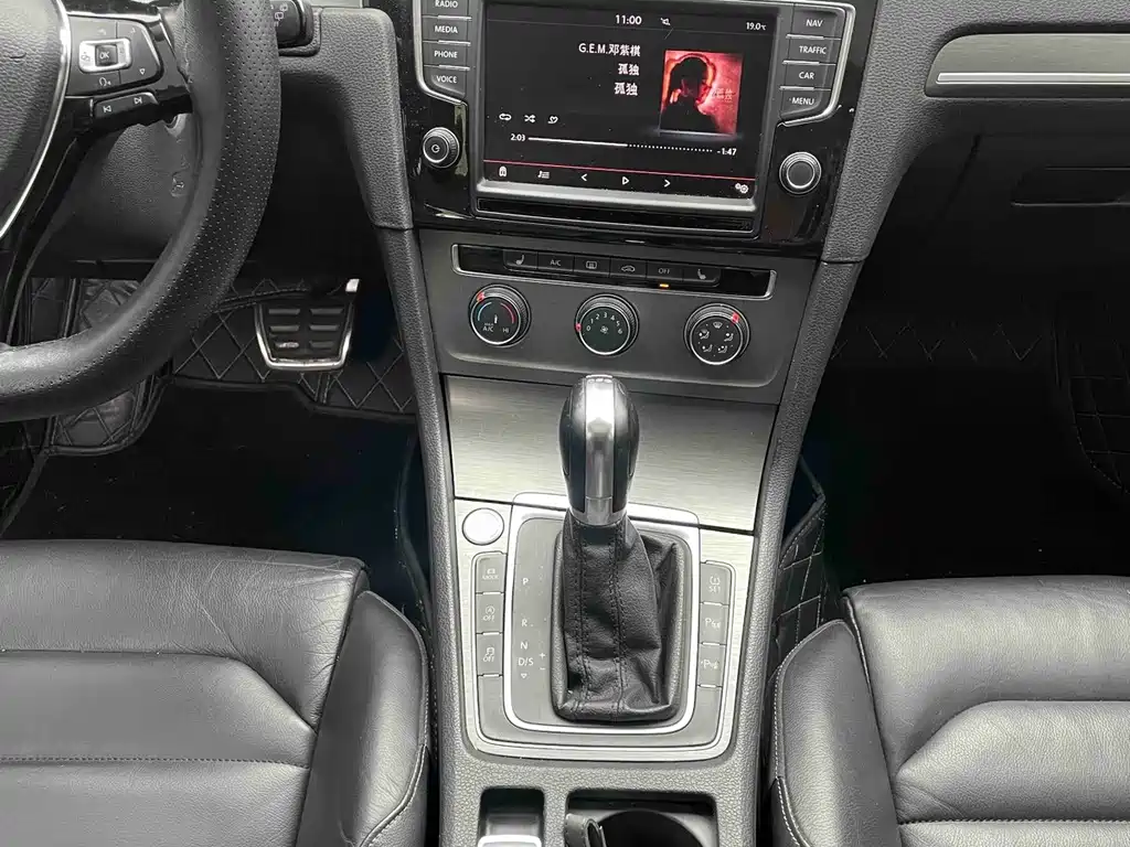 Volkswagen Golf — миниатюра 8