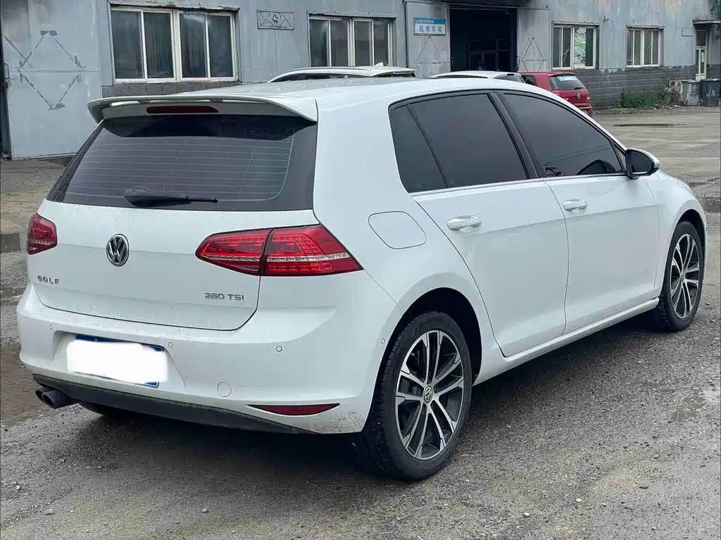 Volkswagen Golf — миниатюра 3