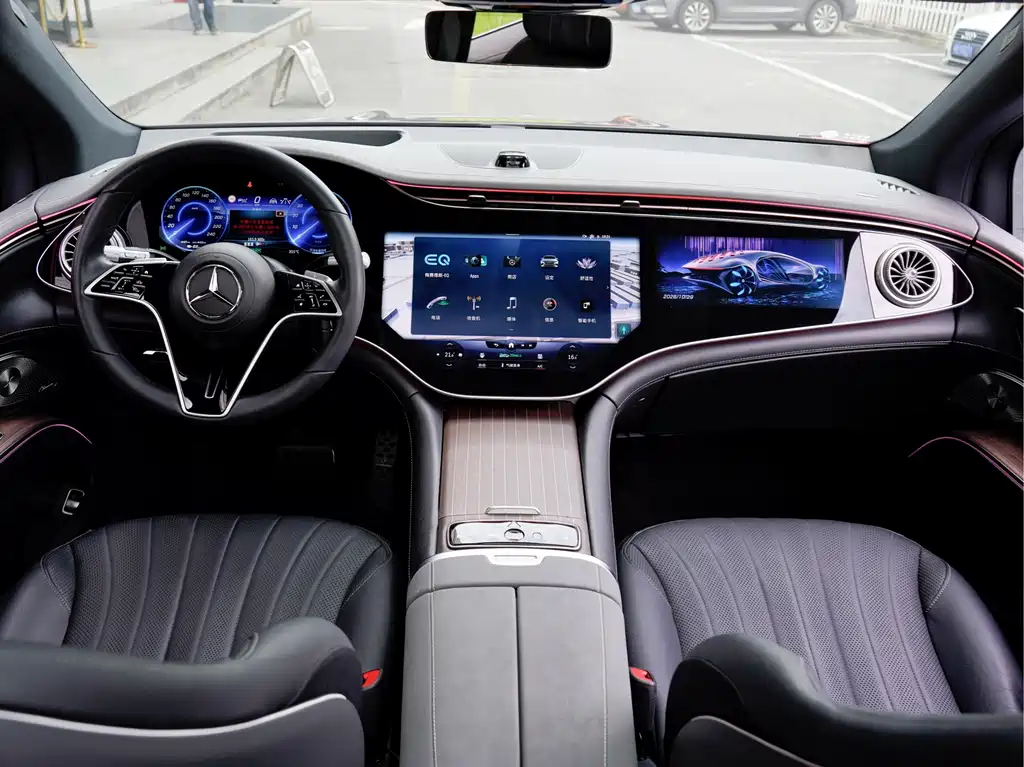 Mercedes-Benz EQS SUV — миниатюра 15