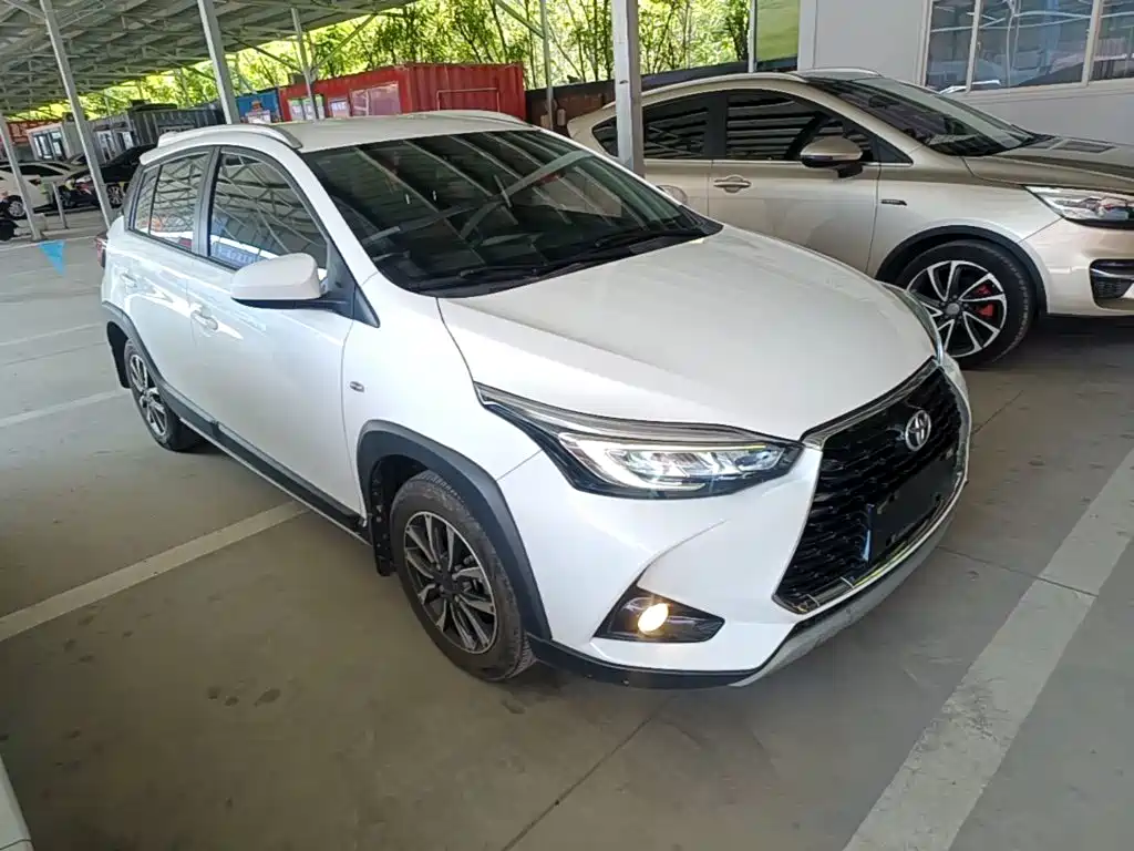 Toyota Yaris L — миниатюра 4