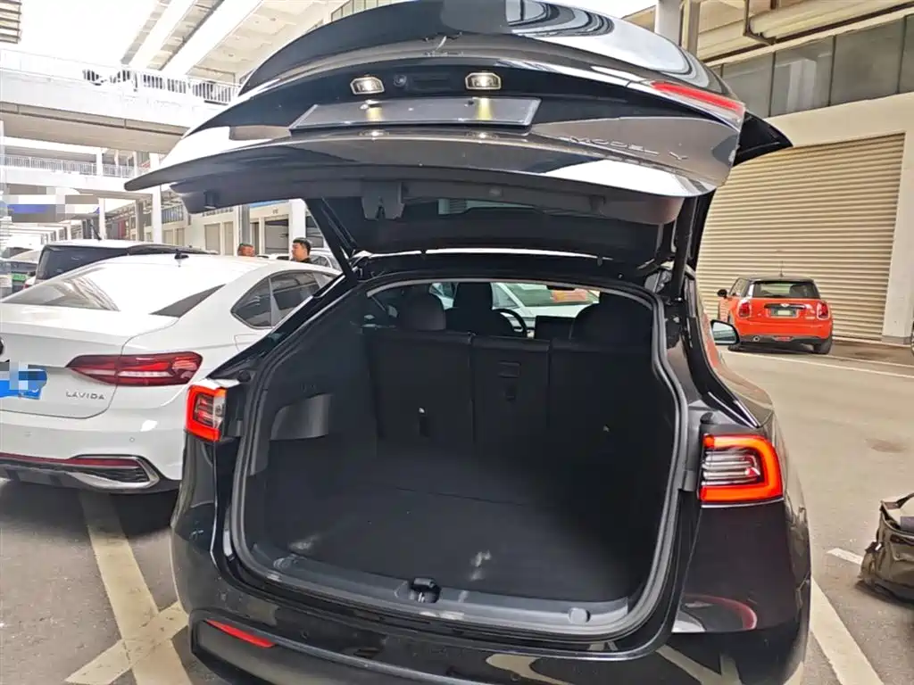 Tesla Model Y — фотографии объявления, Фото 20