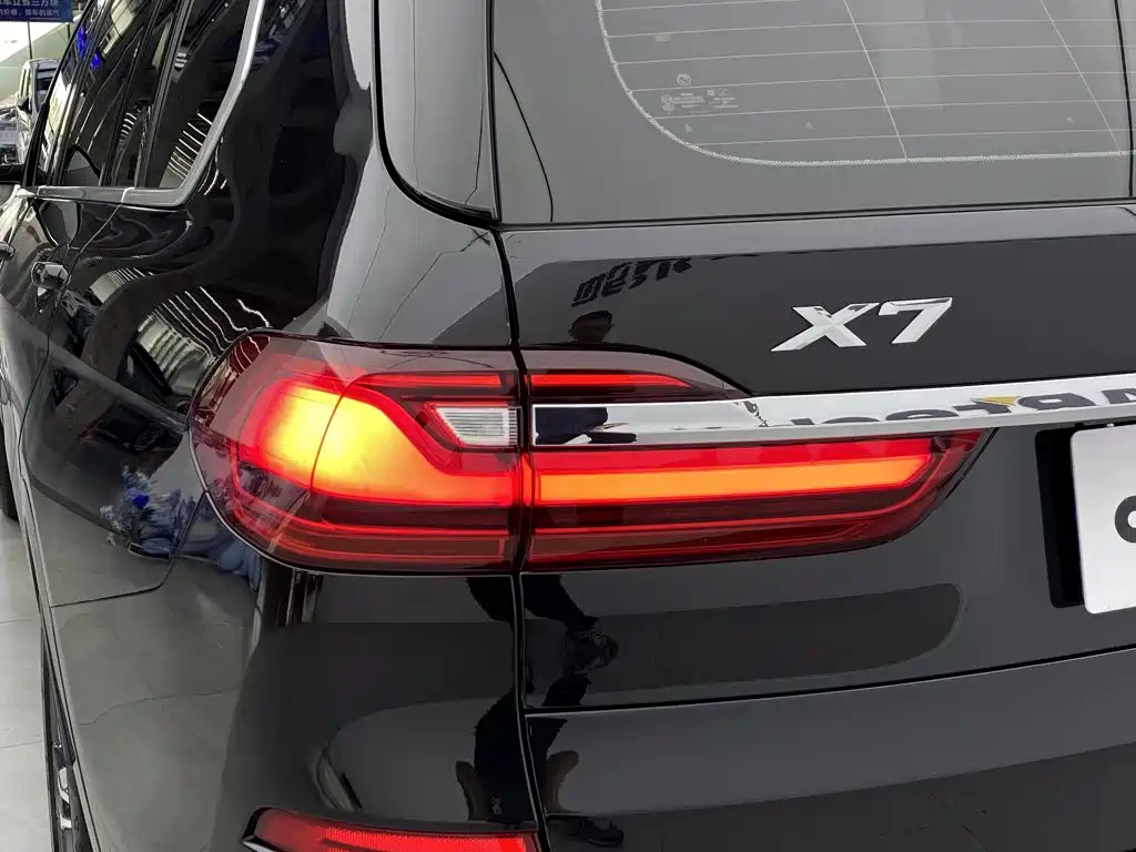 BMW X7 — миниатюра 6