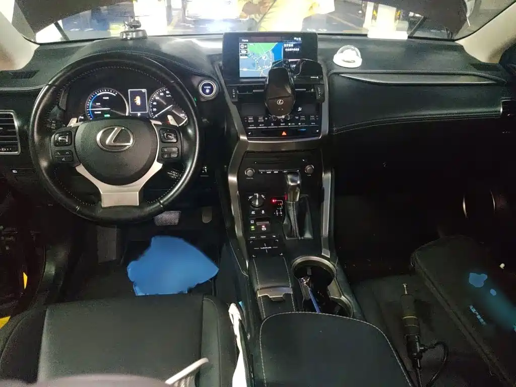 Lexus NX — миниатюра 13