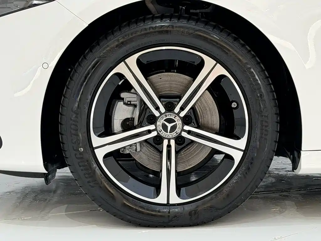 Mercedes-Benz A-Class — миниатюра 11