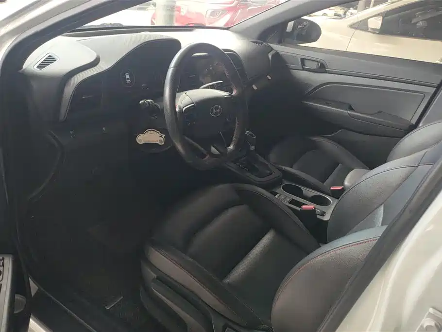 Hyundai Elantra 2020 1.4T DCT