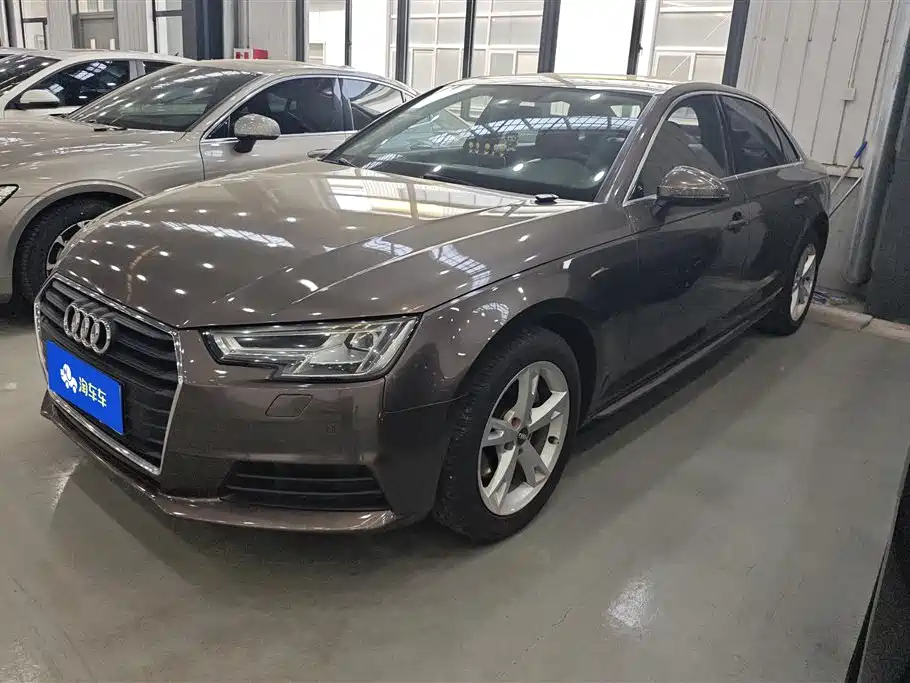 Audi A4L 2017