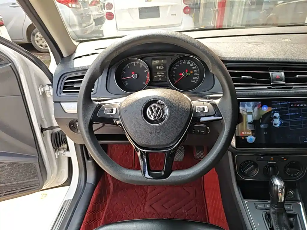 Volkswagen Lavida — миниатюра 11