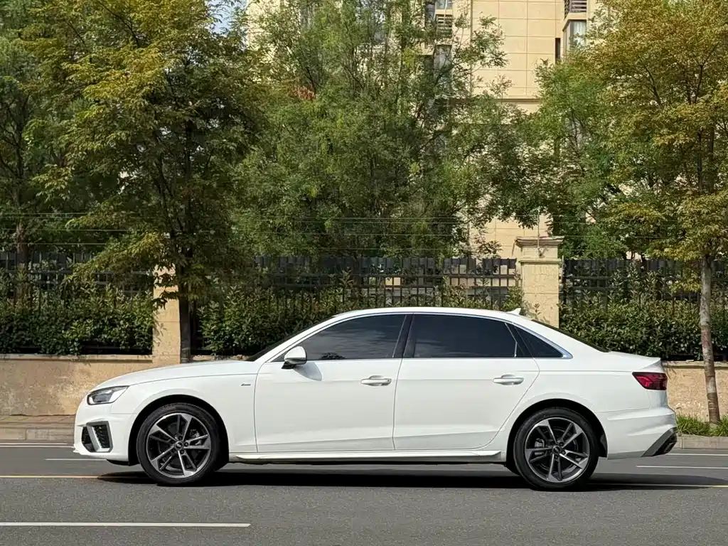Audi A4L — миниатюра 22