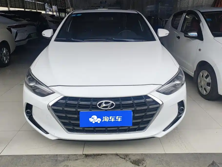 Hyundai Elantra 2020 1.4T DCT