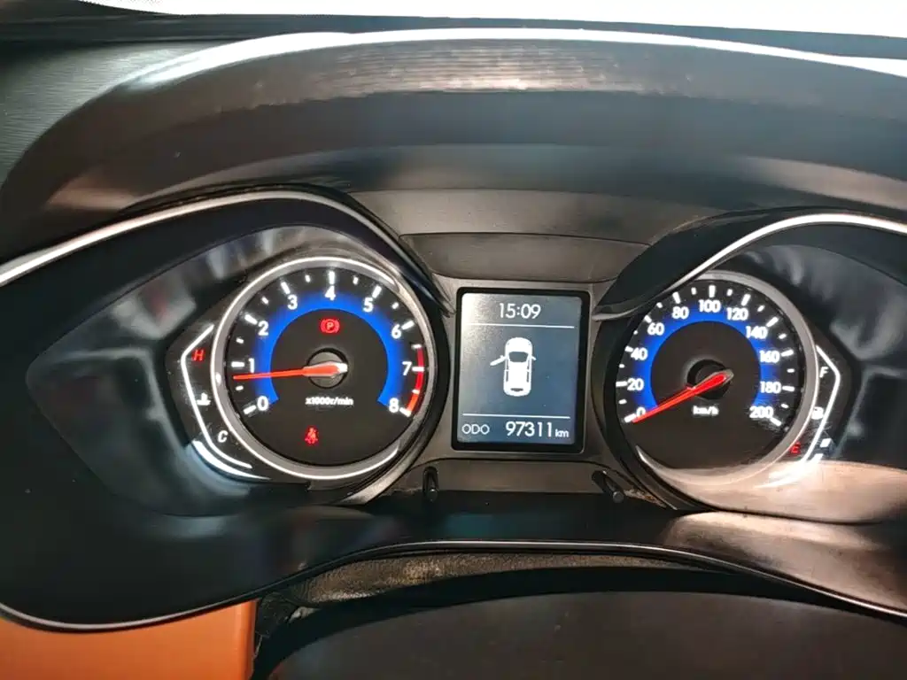 BAIC Senova X35 — миниатюра 12
