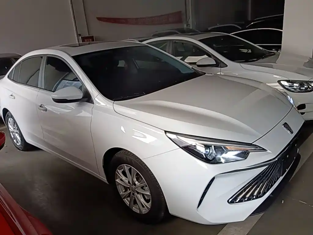 Roewe i5 — миниатюра 4