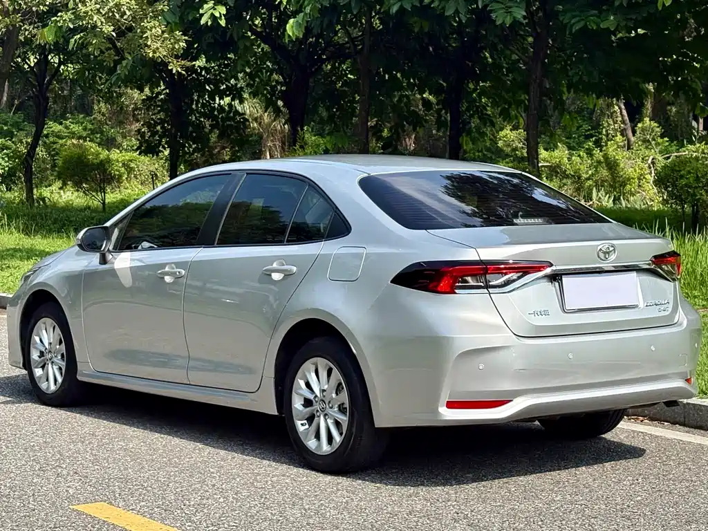 Toyota Corolla — миниатюра 4