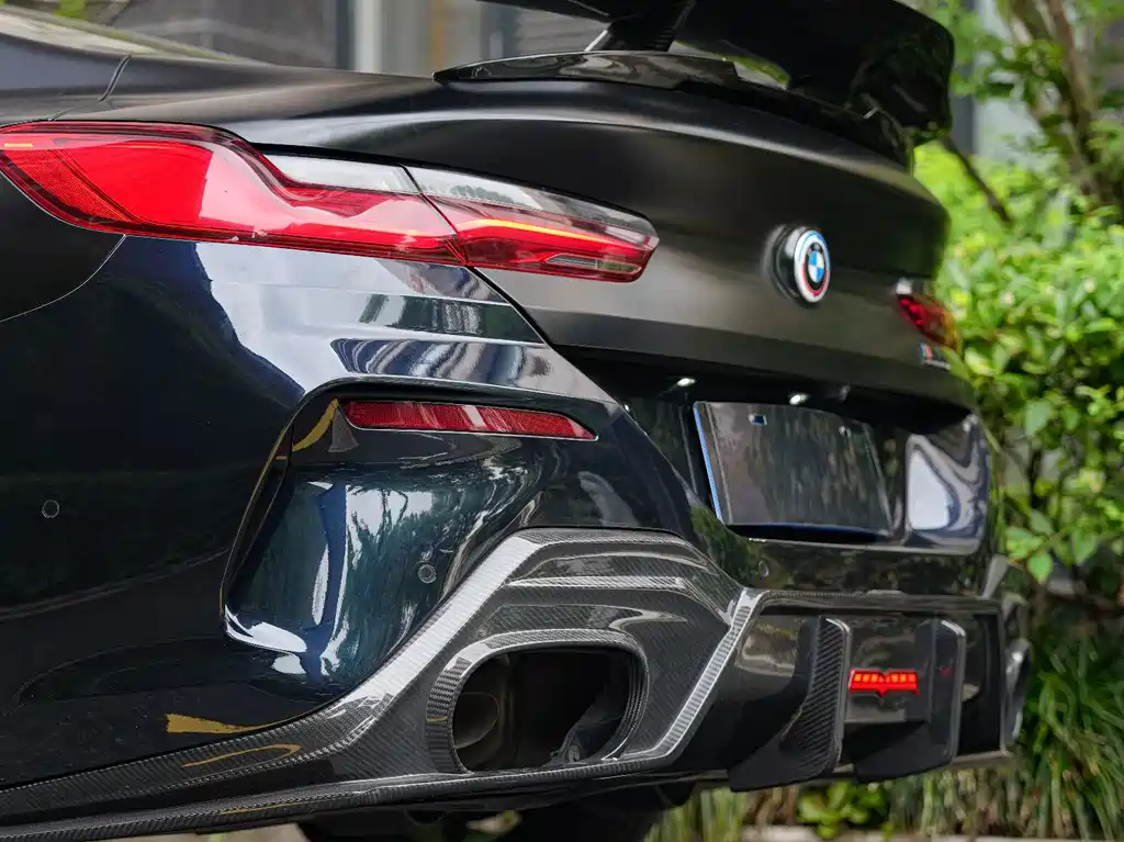 BMW 8 Series — миниатюра 8