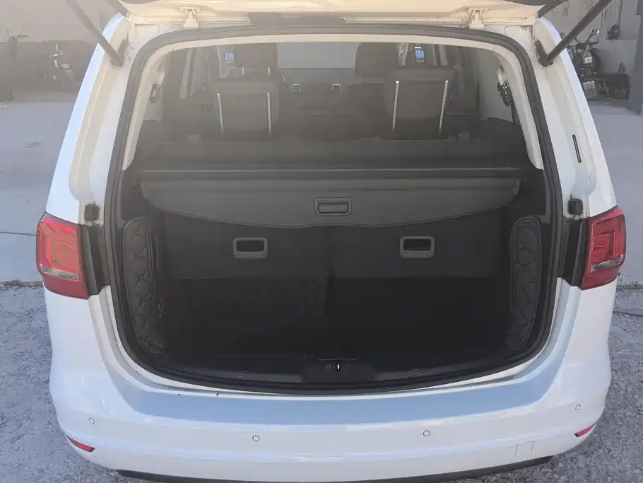 Volkswagen Sharan — миниатюра 4