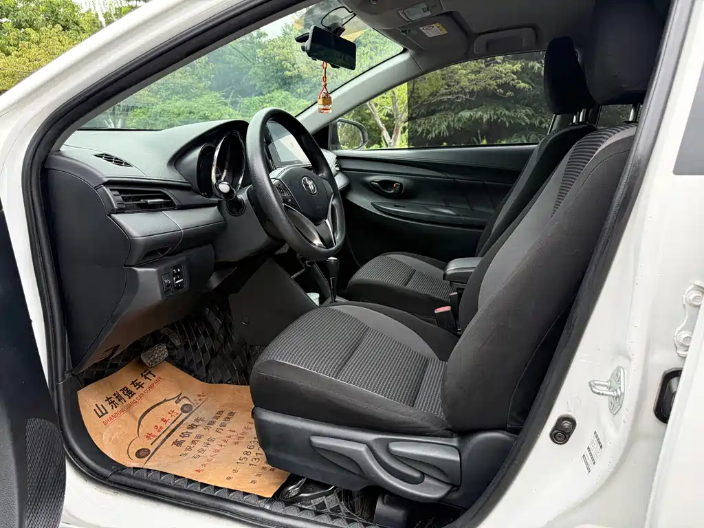 Toyota Vios — миниатюра 4