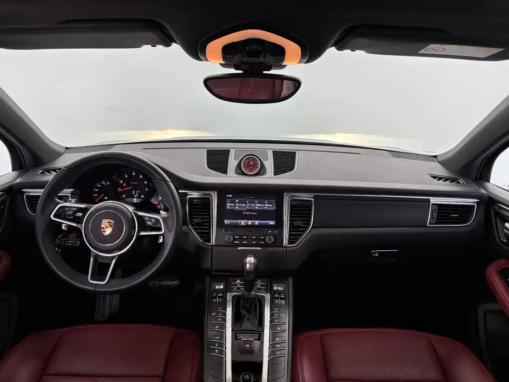 Porsche Macan — миниатюра 14
