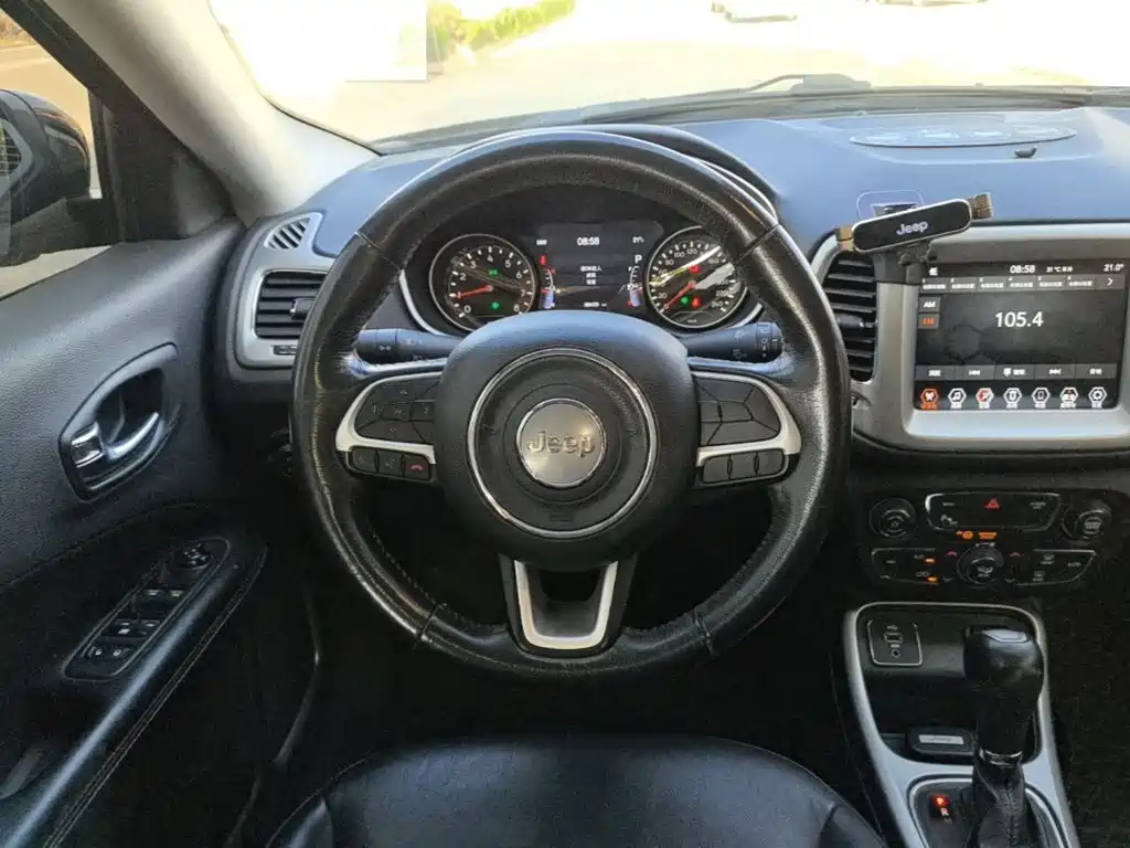 Jeep Compass — миниатюра 11