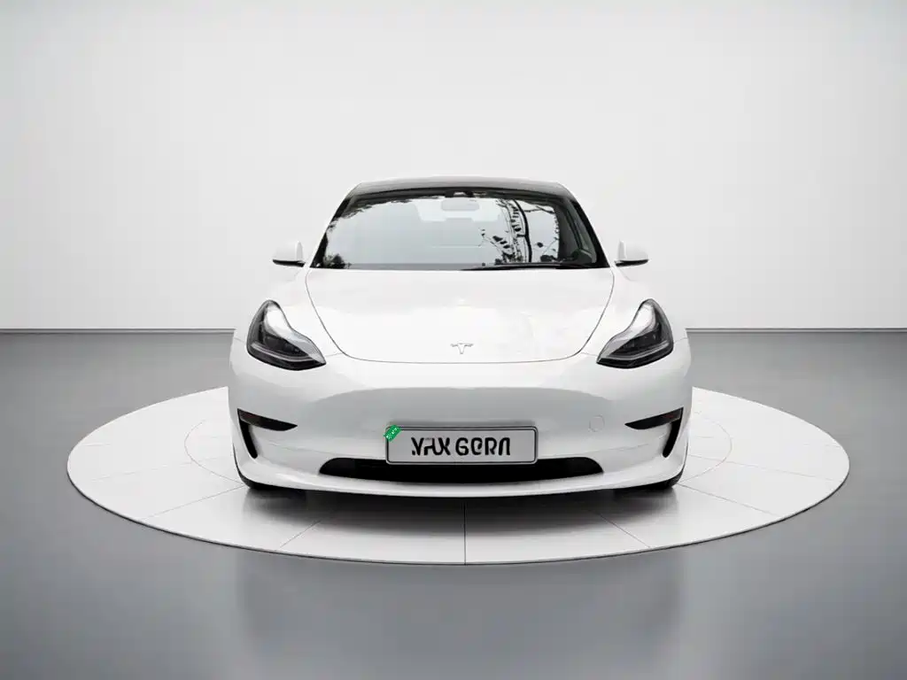 Tesla Model 3 — миниатюра 2