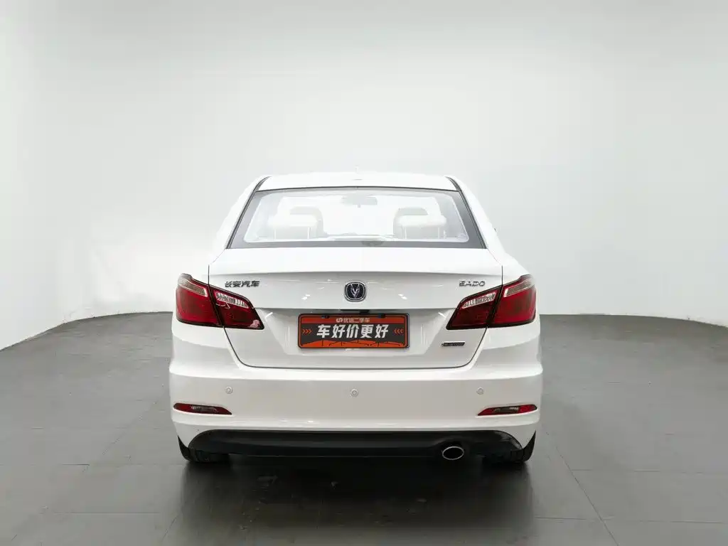 Changan Eado — миниатюра 4