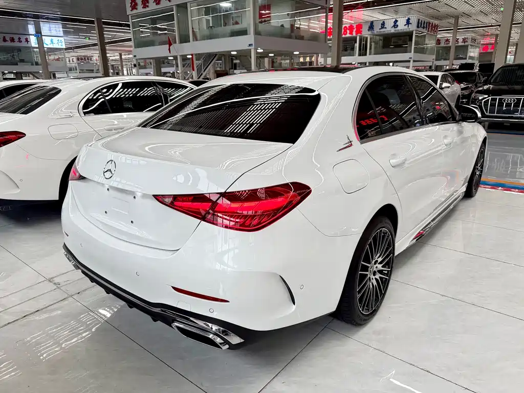 Mercedes-Benz C-Class — миниатюра 4