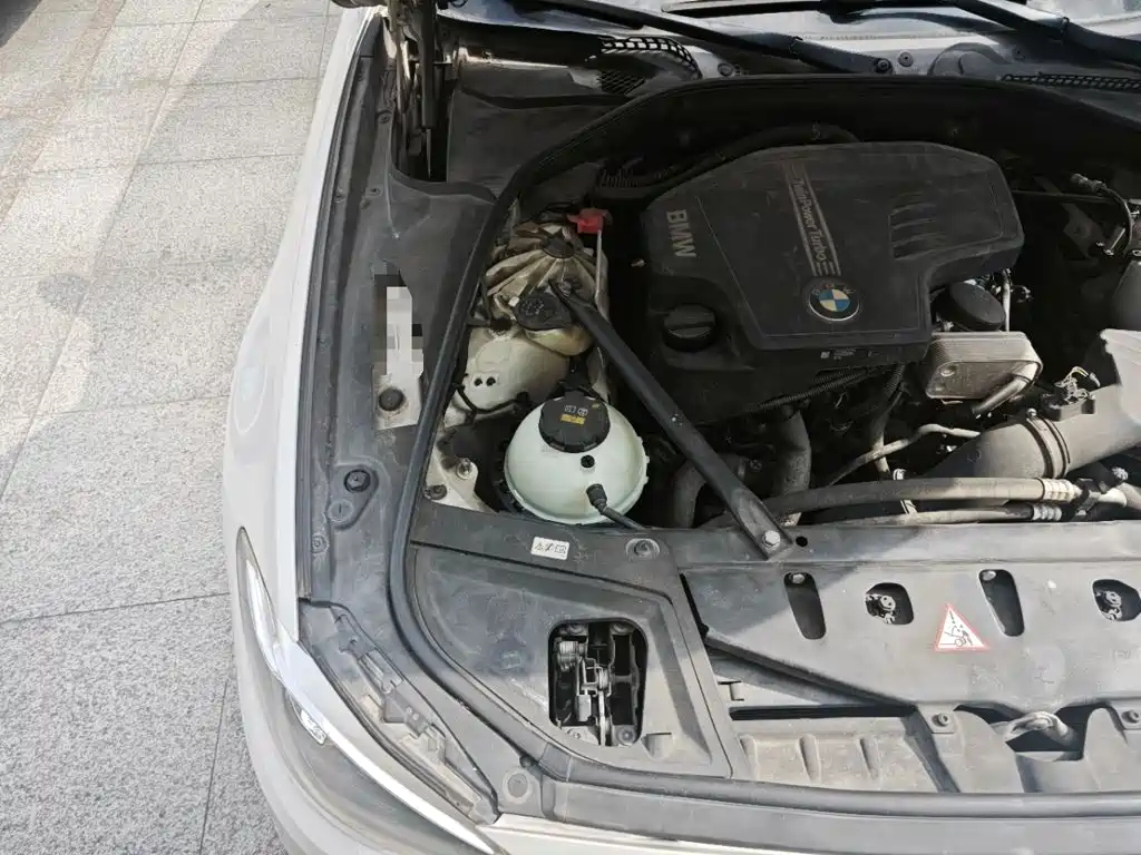 BMW 5 Series — миниатюра 20