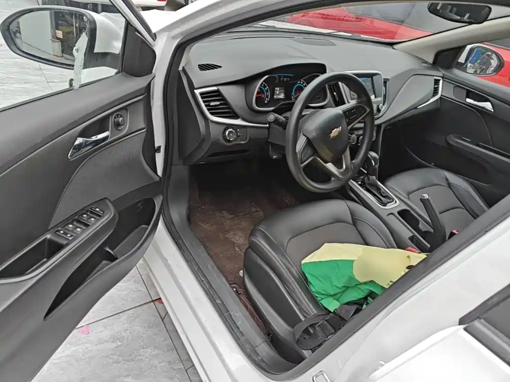Chevrolet Cavalier — миниатюра 16