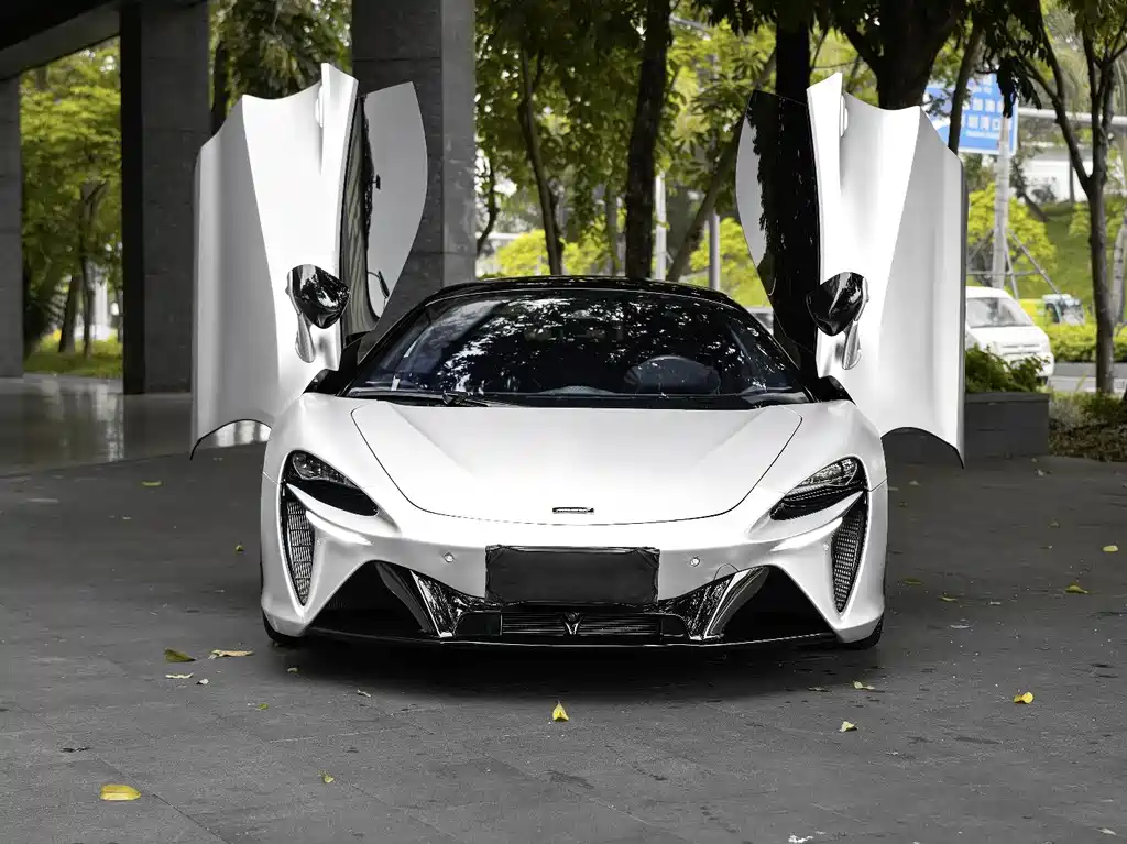 McLaren Artura 2023 3.0T Hybrid