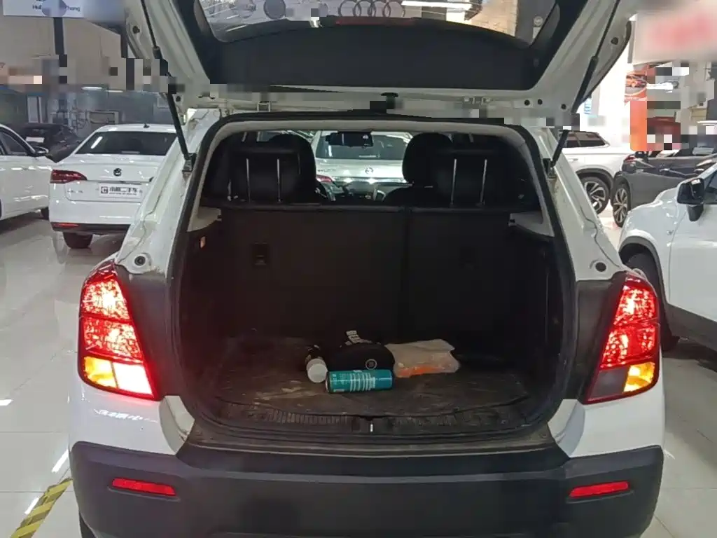 Chevrolet Trax — миниатюра 19