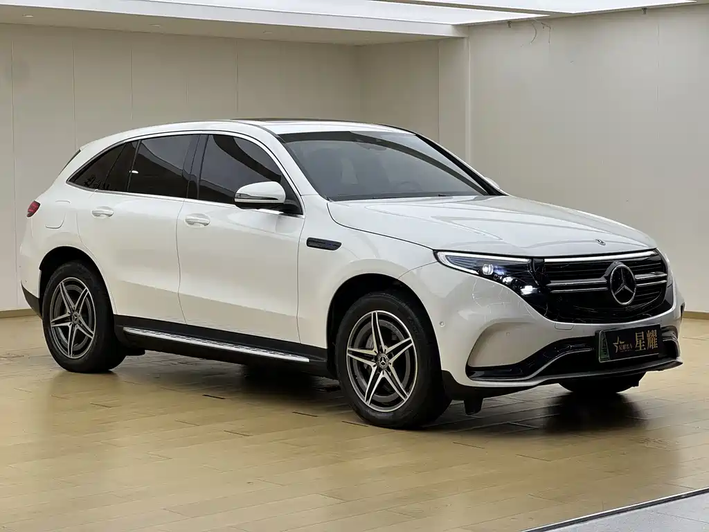 Mercedes-Benz EQC — миниатюра 3