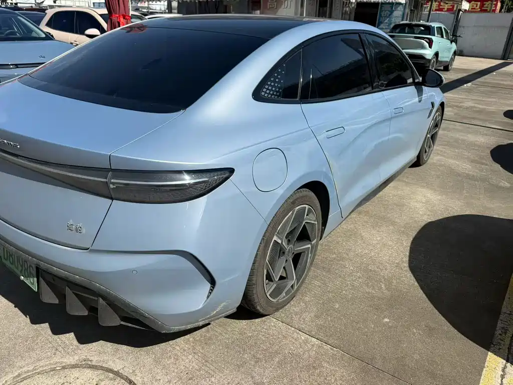 BYD Seal — миниатюра 3