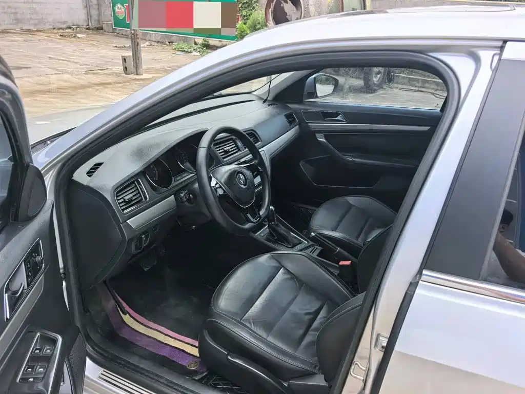 Volkswagen Lavida — миниатюра 7