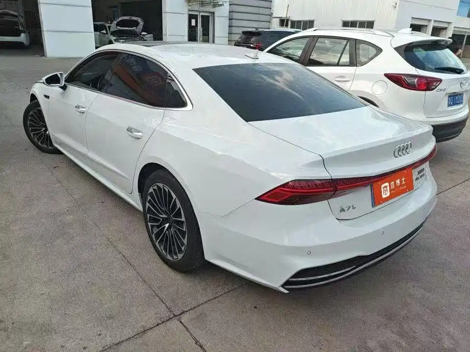 Audi A7L — миниатюра 2