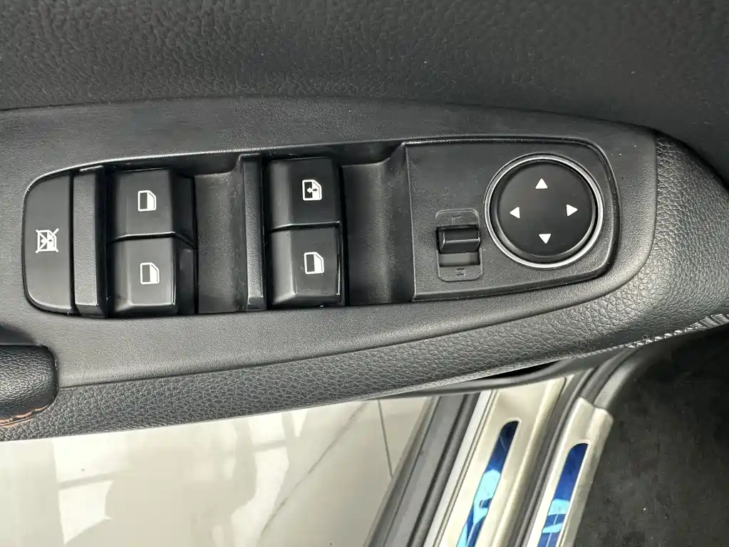 Kia Seltos — миниатюра 11