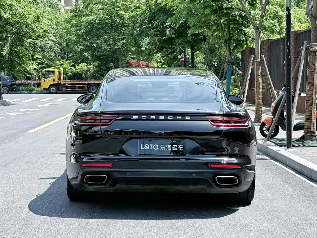 Porsche Panamera 2017 Panamera 4 Executive Long Wheelbase 3.0T
