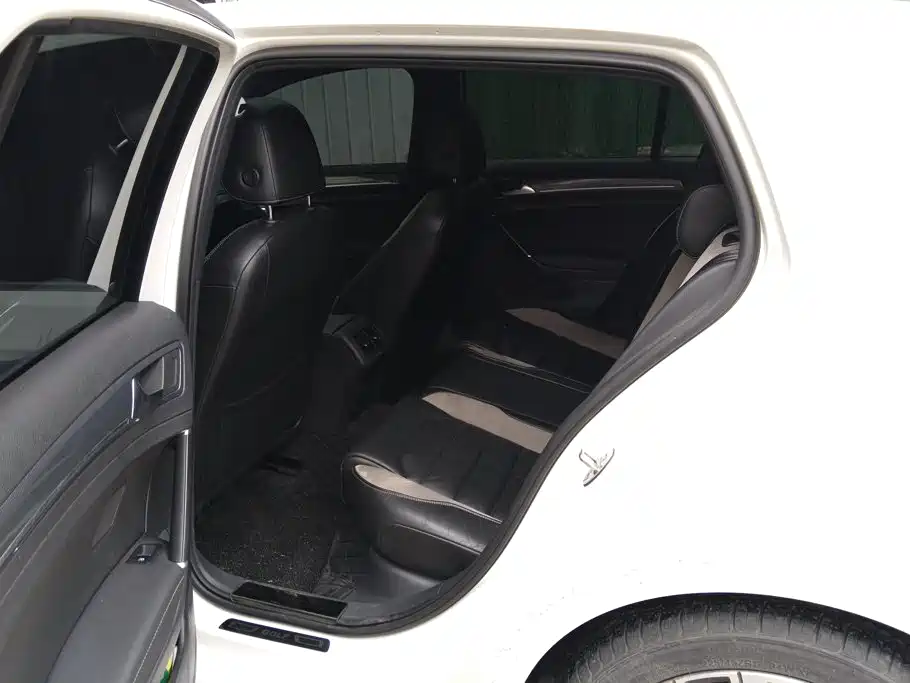 Volkswagen Golf — миниатюра 11