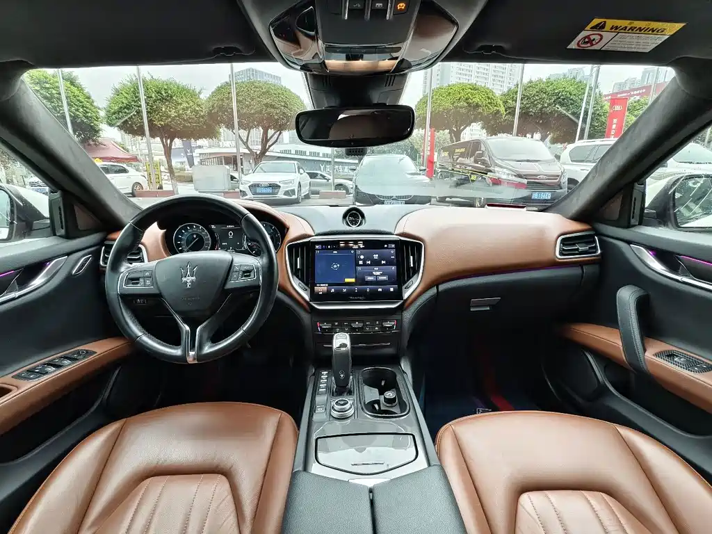 Maserati Ghibli — миниатюра 6